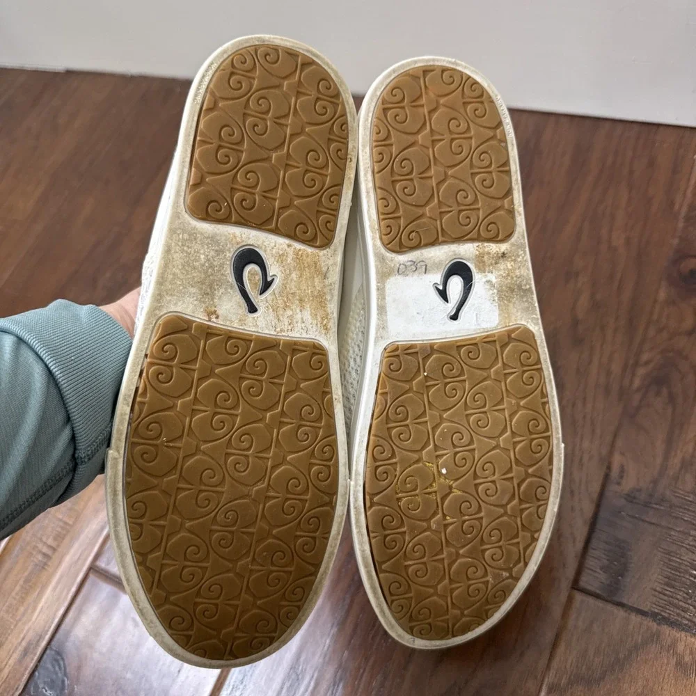 Olukai Slip On Sneakers Pehuea Women's 9‎ White Minimalist Coastal Travel Beach